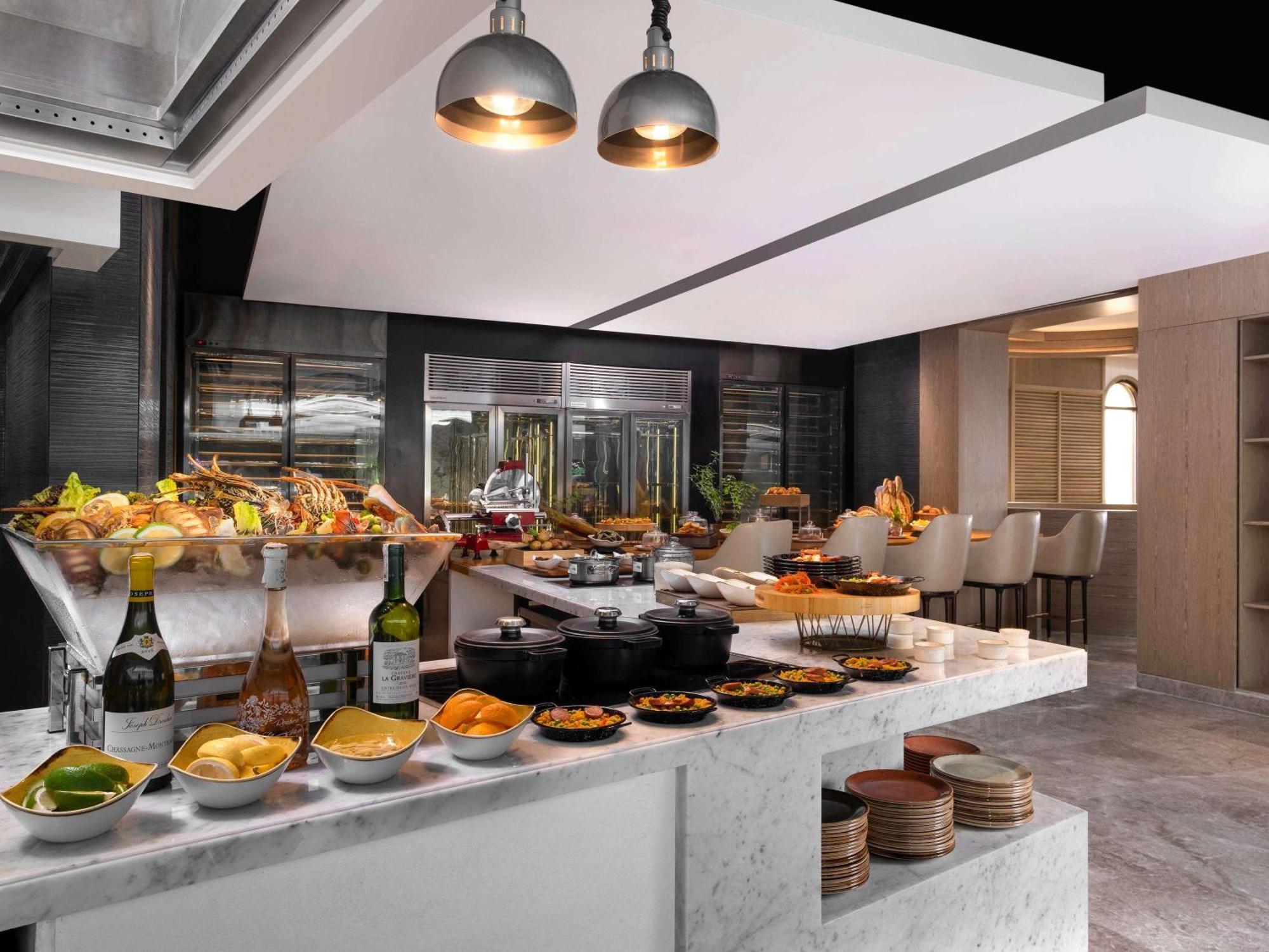Admiral Hotel Manila - Mgallery Collection מראה חיצוני תמונה